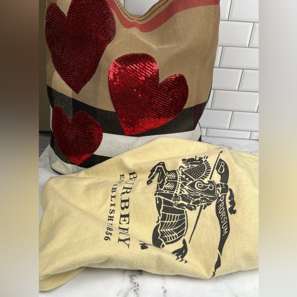 Burberry Sequin Hearts Canvas Bucket Bag Limited Edition Hearts Multi Color - Picture 14 of 14